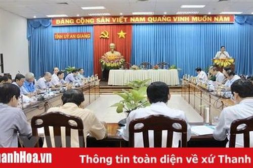 Bộ Chính trị kết luận độ tuổi tái cử của nhân sự cấp ủy nhiệm kỳ mới