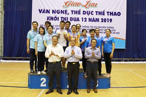 Giao lưu văn nghệ - thể thao Khối thi đua 12