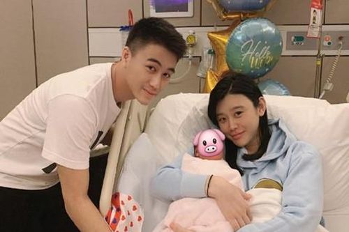 Chi phí sinh con đắt đỏ của siêu mẫu nội y Hề Mộng Dao
