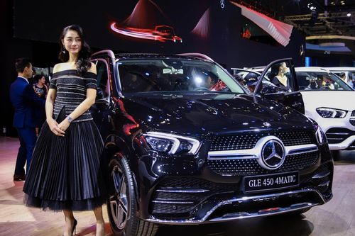 Mercedes - ông lớn tại VMS 2019