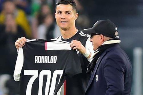 Ronaldo và những cầu thủ ghi bàn nhiều nhất vẫn còn thi đấu