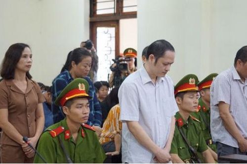 Phát lộ sau một phiên tòa