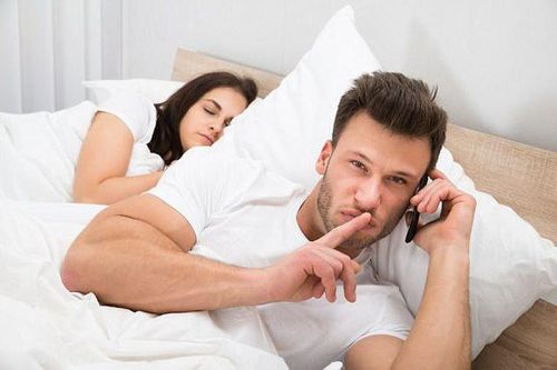 Quyết tâm lấy bằng được vợ già và sự thật choáng váng đằng sau