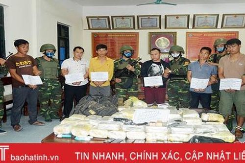Chủ tịch UBND tỉnh Hà Tĩnh khen thưởng 20 tập thể, cá nhân xuất sắc trong phòng chống tội phạm ma túy