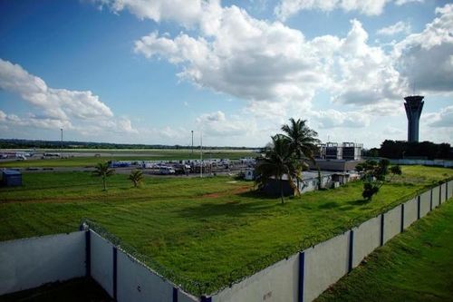 Mỹ cấm các hãng hàng không bay tới Cuba, trừ Havana