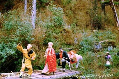 Ly kỳ chuyện Trư Bát Giới, Tôn Ngộ Không suýt bị 'nướng' chín trong Tây Du Ký