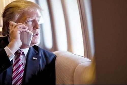 iPhone đời mới bị Tổng thống Trump chê bai