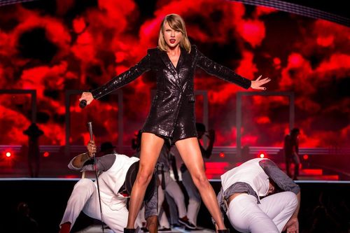 Taylor Swift giàu có và tiêu xài xa xỉ đến mức nào