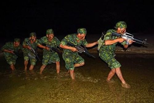 Chuyện huấn luyện đêm của bộ đội trinh sát