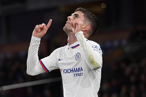 Premier League: Man City áp sát Liverpool, sao trẻ Chelsea lập kỷ lục