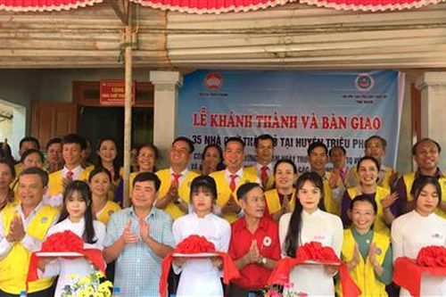 Triệu Phong: Khánh thành và bàn giao 35 ngôi nhà Chữ thập đỏ
