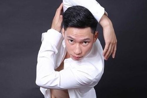 Chàng trai Thái thành thủ khoa kép ngành múa