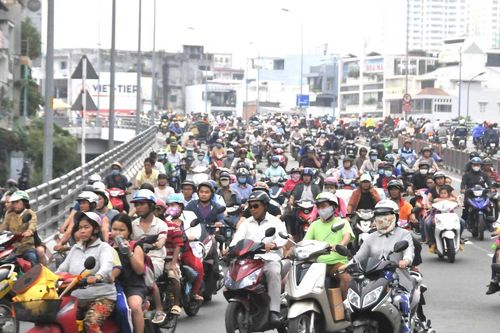 Cấp thiết kiểm soát khí thải xe máy