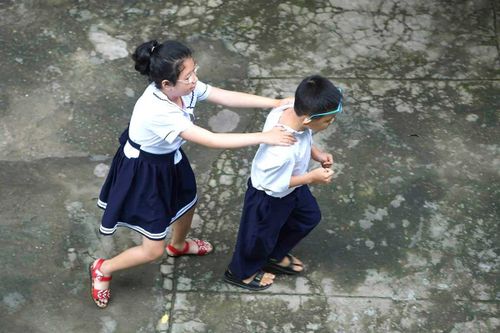 Gỡ khó cho giáo dục học sinh khuyết tật