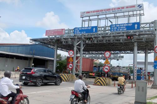 Hủy nhiều dự án BOT giao thông, di dời trạm thu phí