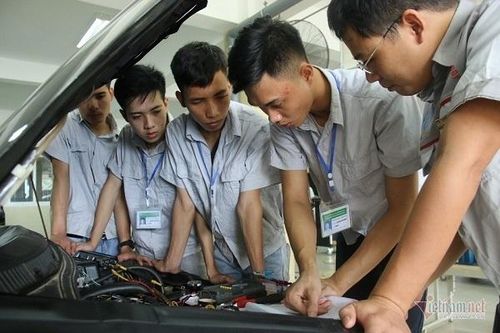Tăng giờ làm thêm và sức khỏe người lao động