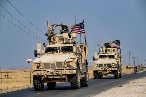 Mỹ đưa quân vào Syria bảo vệ các mỏ dầu, Nga phê phán Mỹ lấy dầu của Syria là 'hành động ăn cướp quốc tế'