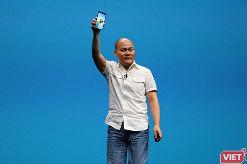 Ông Nguyễn Tử Quảng thông báo ngày ra mắt Bphone 4