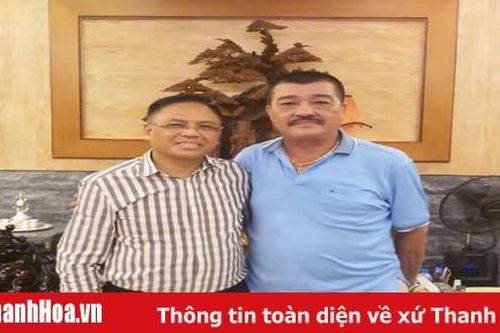 Tập đoàn bất động sản Đông Á tài trợ 30 triệu đồng cho Hội CĐV bóng đá Thanh Hóa cổ vũ đội nhà trong trận play-off