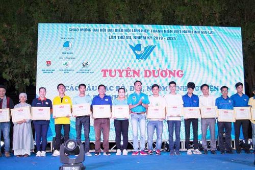 Gia Lai: Liên hoan các câu lạc bộ, đội, nhóm tình nguyện