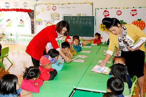Cô giáo vùng cao yêu nghề