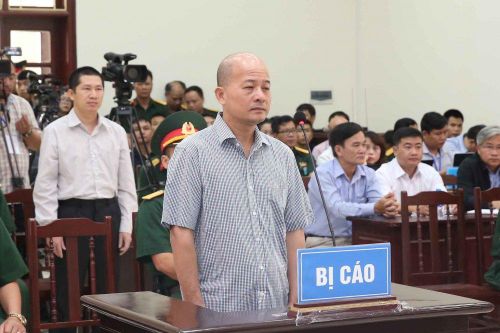 Vì sao Út 'trọc' Đinh Ngọc Hệ tiếp tục bị bắt tạm giam?