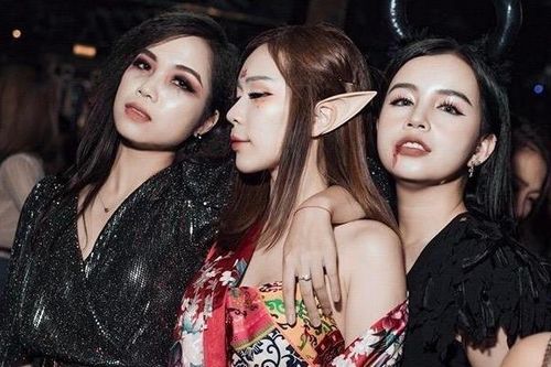 Hội bạn thân hot girl Quỳnh Kool mở tiệc đón Halloween