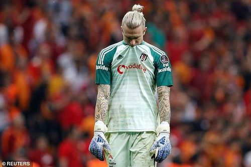 Loris Karius sắp bị trả về Liverpool trước thời hạn