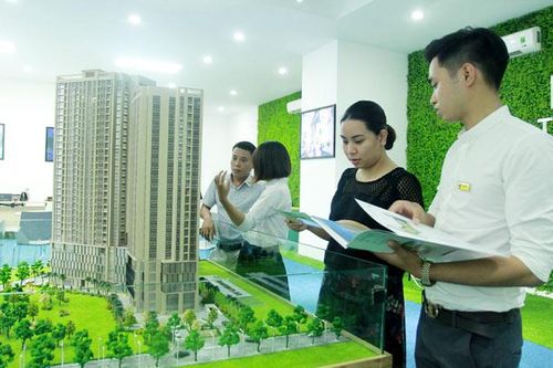 Văn phòng cho thuê tại Hà Nội tăng giá kỷ lục: Nguồn cung sụt giảm sâu