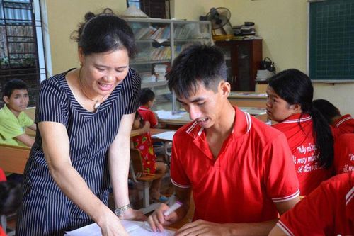 Lớp học đặc biệt của 'mẹ Hòa'