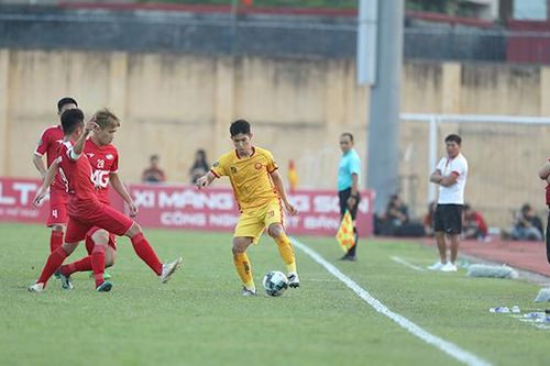 CẬN CẢNH: Tình huống việt vị gây tranh cãi khiến Phố Hiến mất cơ hội dự V.League