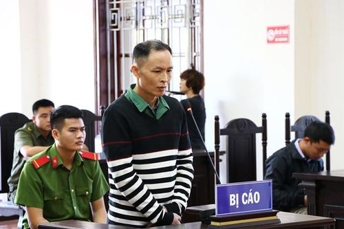 Chín năm tù cho kẻ bỏ thuốc diệt cỏ vào nước sinh hoạt