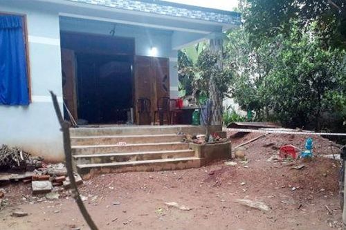 Mang súng đến nhà 'đối thủ' 'gây sự', nam thanh niên bị đâm chết