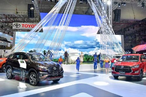 Toyota Việt Nam truyền tải thông điệp 'Sống chất lượng' ở triển lãm ô tô