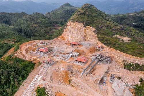 Hà Giang xem xét tạm đình chỉ thi công xẻ núi xây chùa Lũng Cú