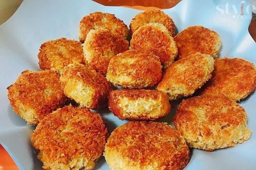 Trời se lạnh, vào bếp làm ngay bánh gà chiên xù thơm nức mũi
