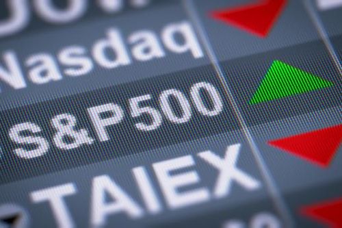 Thị trường chứng khoán Mỹ tăng điểm, chỉ số S&P 500 lập kỷ lục mới