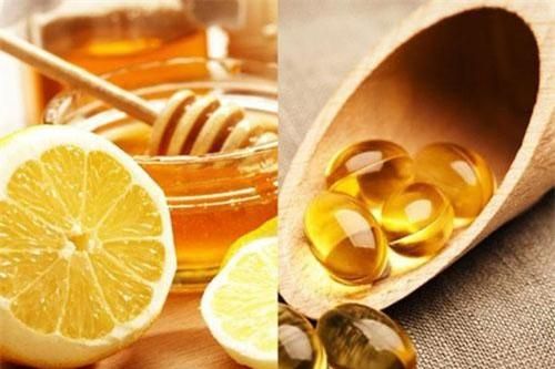 Công thức làm mặt nạ dưỡng môi đơn giản, hiệu quả cho ngày lạnh