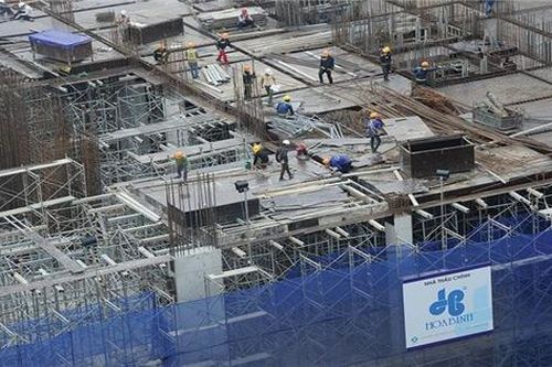 Lợi nhuận công ty xây dựng Hòa Bình giảm sâu