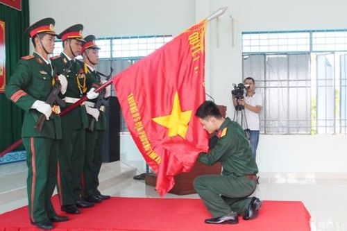 Bế giảng lớp đào tạo sĩ quan dự bị khóa 11