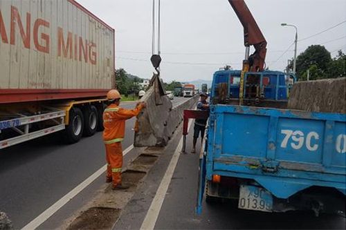 Bảo đảm giao thông thông suốt khi bão lũ xảy ra
