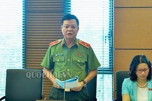 Đại biểu Quốc hội đánh giá cao việc luật hóa cấp thị thực điện tử