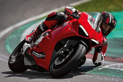 Ducati Panigale V2 ra mắt, sức mạnh của 959 trong thân xác Panigale V4