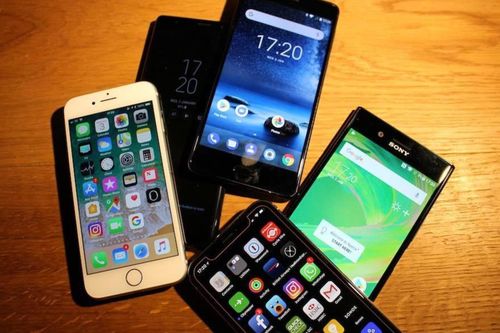 Đâu là smartphone nhanh mất giá nhất ở Việt Nam?