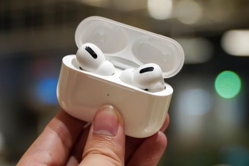 AirPods Pro về Việt Nam, giá 7,5 triệu đồng