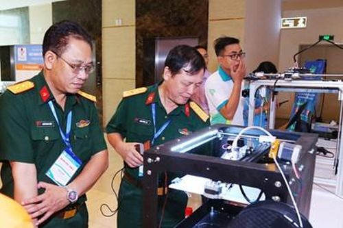 Ứng dụng công nghệ nâng cao chất lượng khám, chữa bệnh ở các bệnh viện quân y