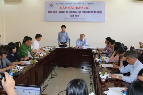 Tôn vinh 112 trí thức khoa học và công nghệ tiêu biểu năm 2019