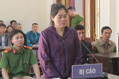 Con gái đốt chết mẹ ruột lĩnh án chung thân