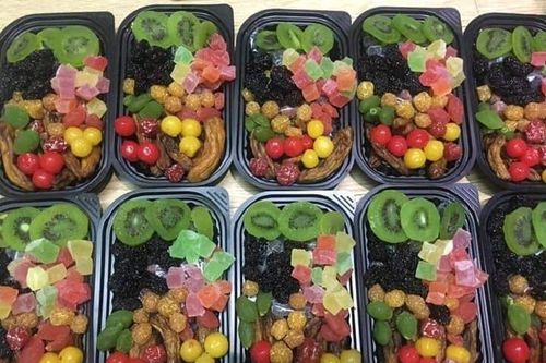 Mứt Tết trái cây bảy sắc cầu vồng, giật mình hàng cao cấp 35 ngàn/kg