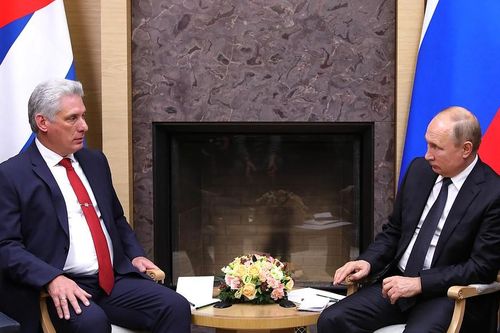 Nga - Cuba 'chung lưng' vượt qua sức ép